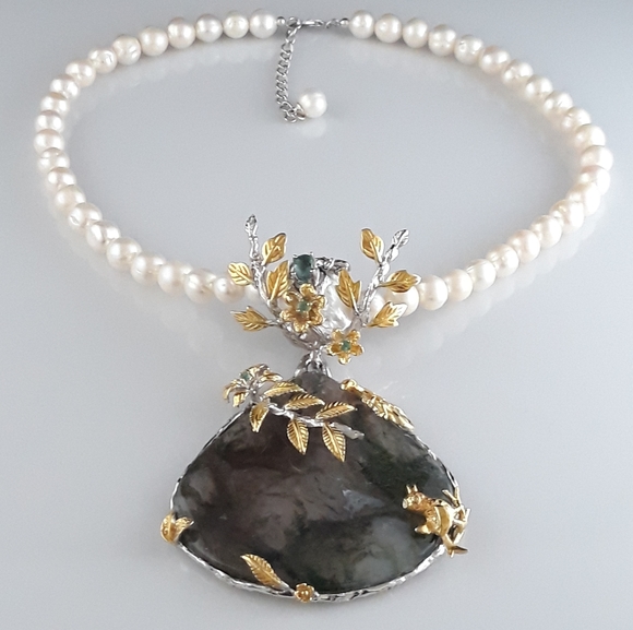 Handcrated Moss Agate and Pearl Floral Necklace - Picture 14 of 16